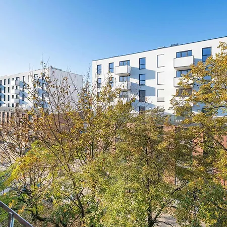 Apartman Elegant In Center With Desk And Air Conditioned Living By Renters